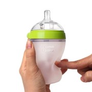 comotomo-2-antykolkowe-butelki-silikonowe-mom-s-breast-250-ml-green-baby-2-pack (2).jpg